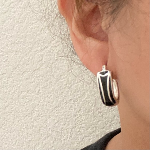 Vintage MONET Signed Black Enamel Silver-tone Hoop Earrings - Picture 3 of 15